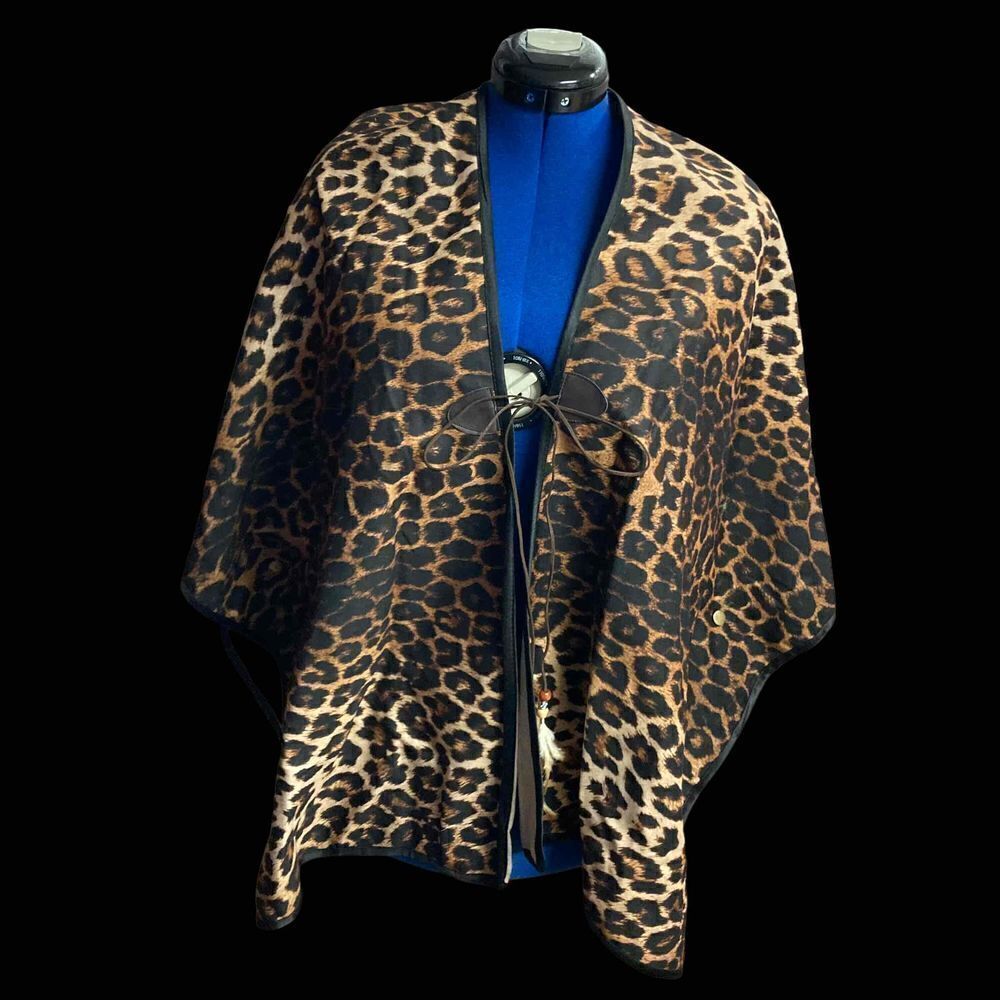 ORIGINAL USA B2B WOMEN’s FASHON  Animal Print Poncho Cape  w/Tassels‎ - Picture 4 of 12